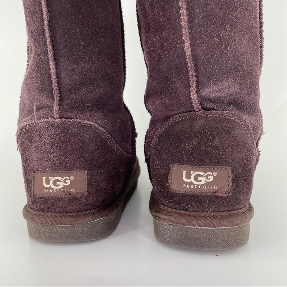 UGG Classic Short Boot Dark Chocolate Brown Size 6 - Picture 5 of 14